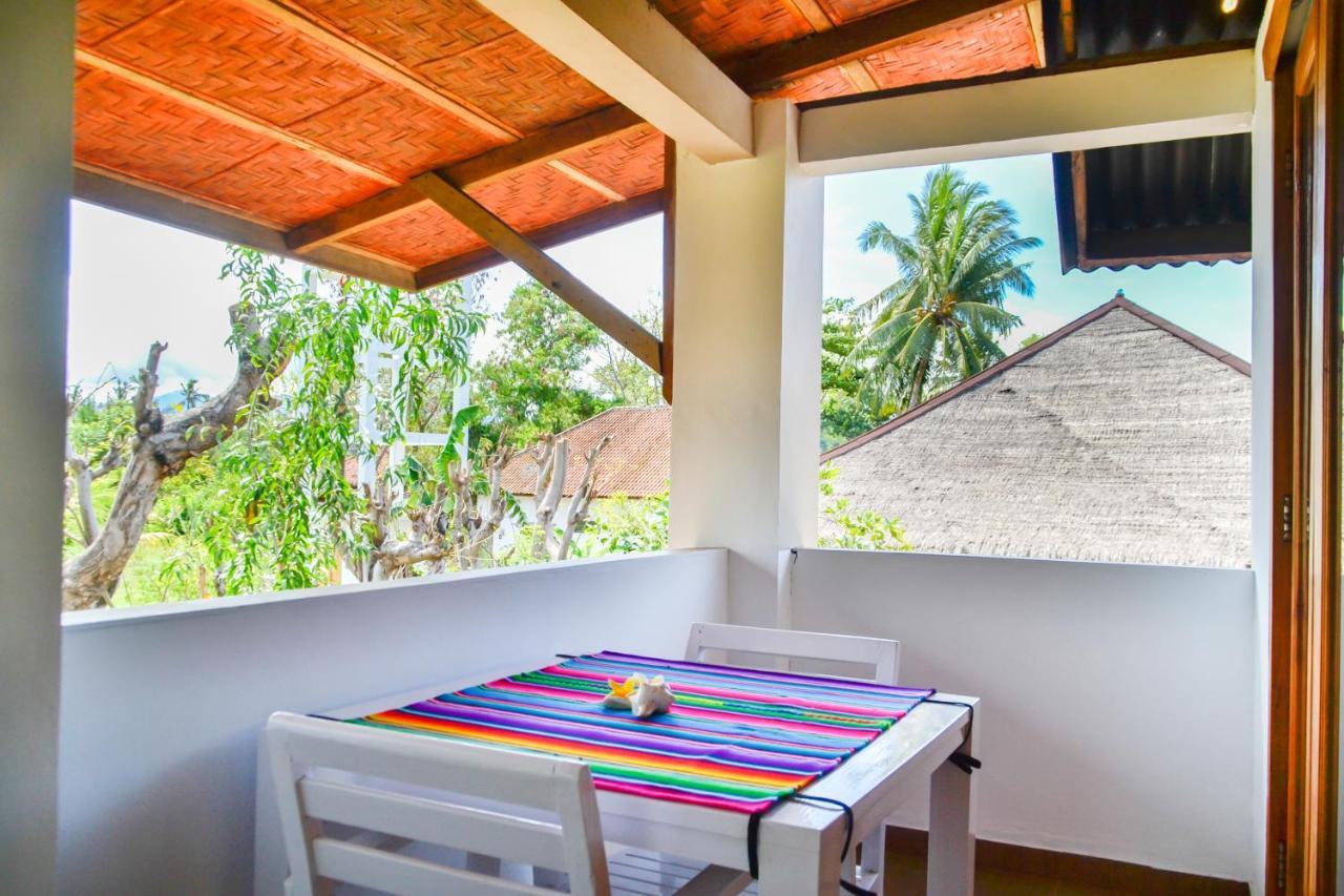 H2O Peaceful Yoga Resort Gili Air Exterior photo