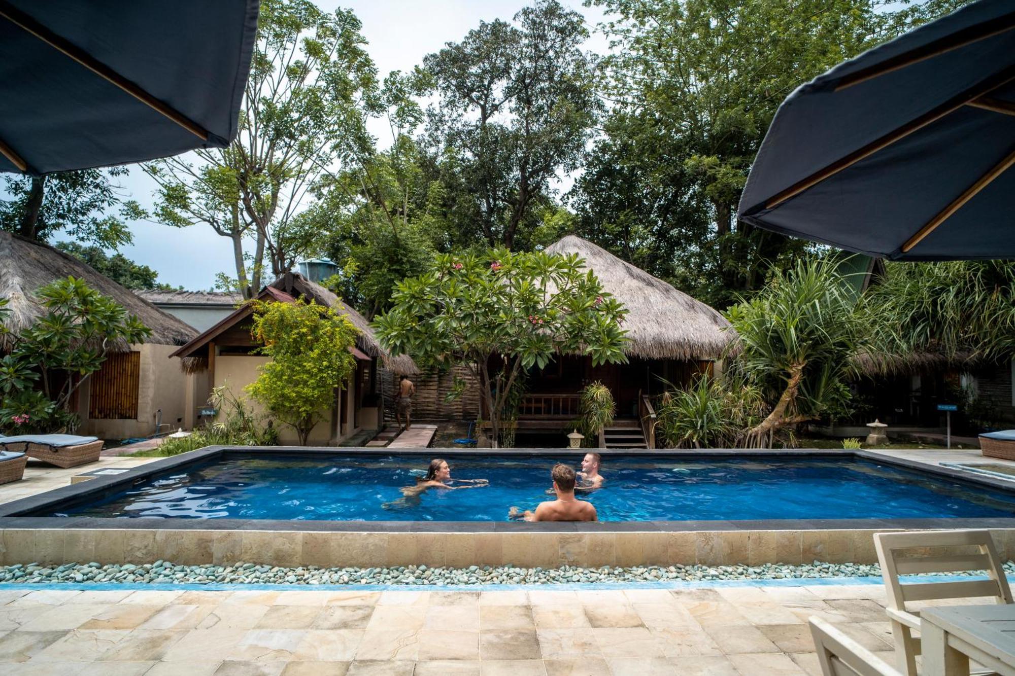 H2O Peaceful Yoga Resort Gili Air Exterior photo