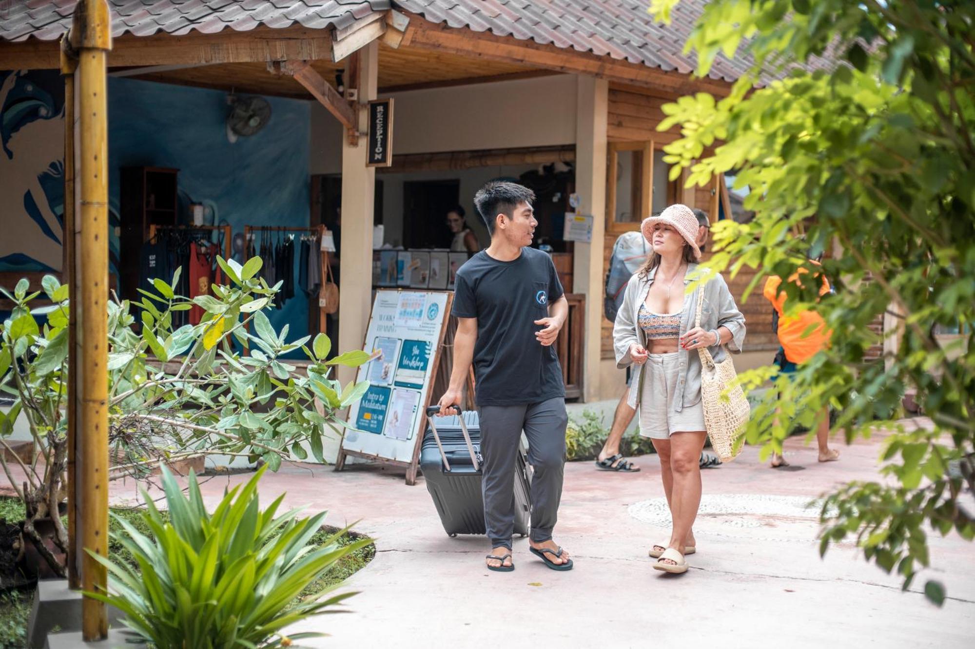 H2O Peaceful Yoga Resort Gili Air Exterior photo